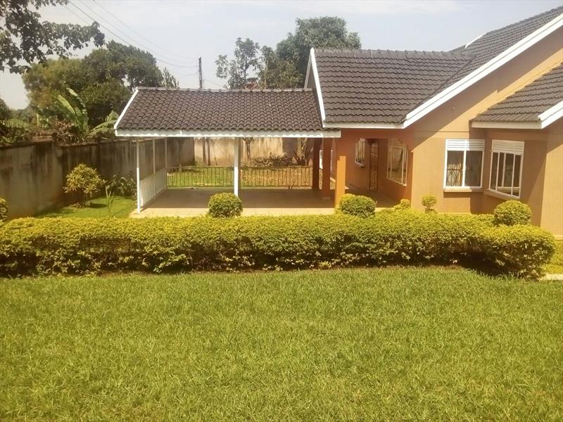 Bungalow for rent in Naguru Kampala