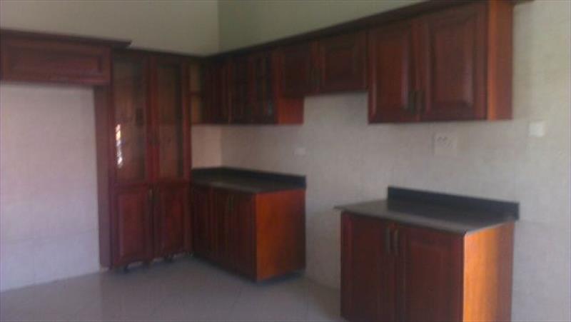 Bungalow for rent in Najjera Wakiso