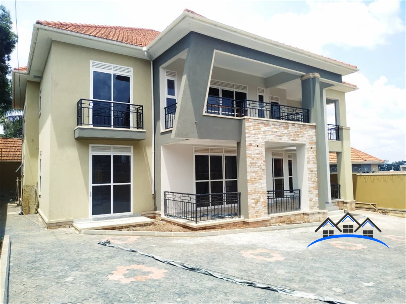 Storeyed house for sale in Kira Wakiso