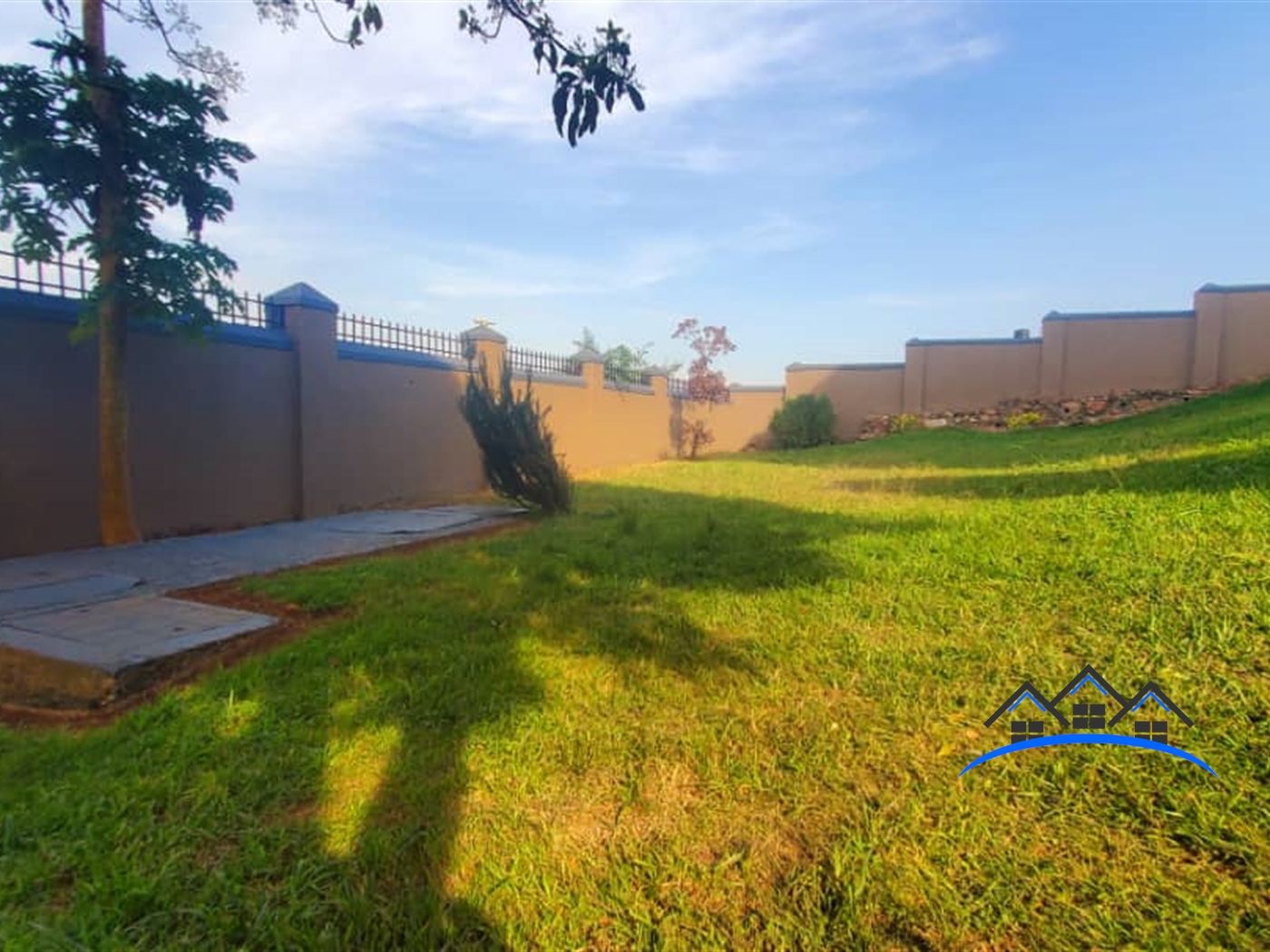 Storeyed house for sale in Akright Wakiso