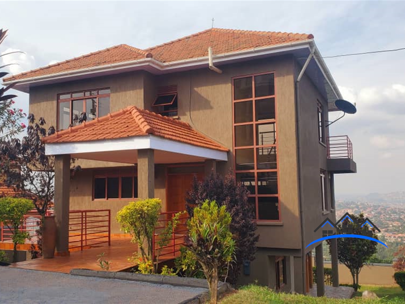 Storeyed house for sale in Akright Wakiso