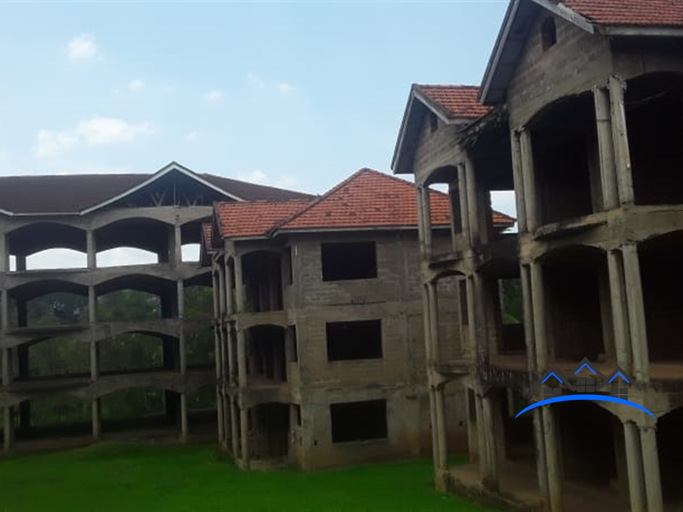 Commercial block for sale in Mbalestate Mbaale