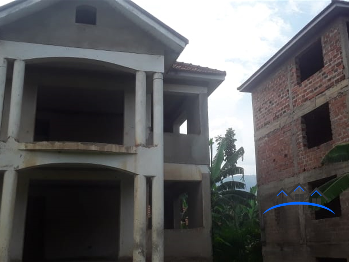 Commercial block for sale in Mbalestate Mbaale