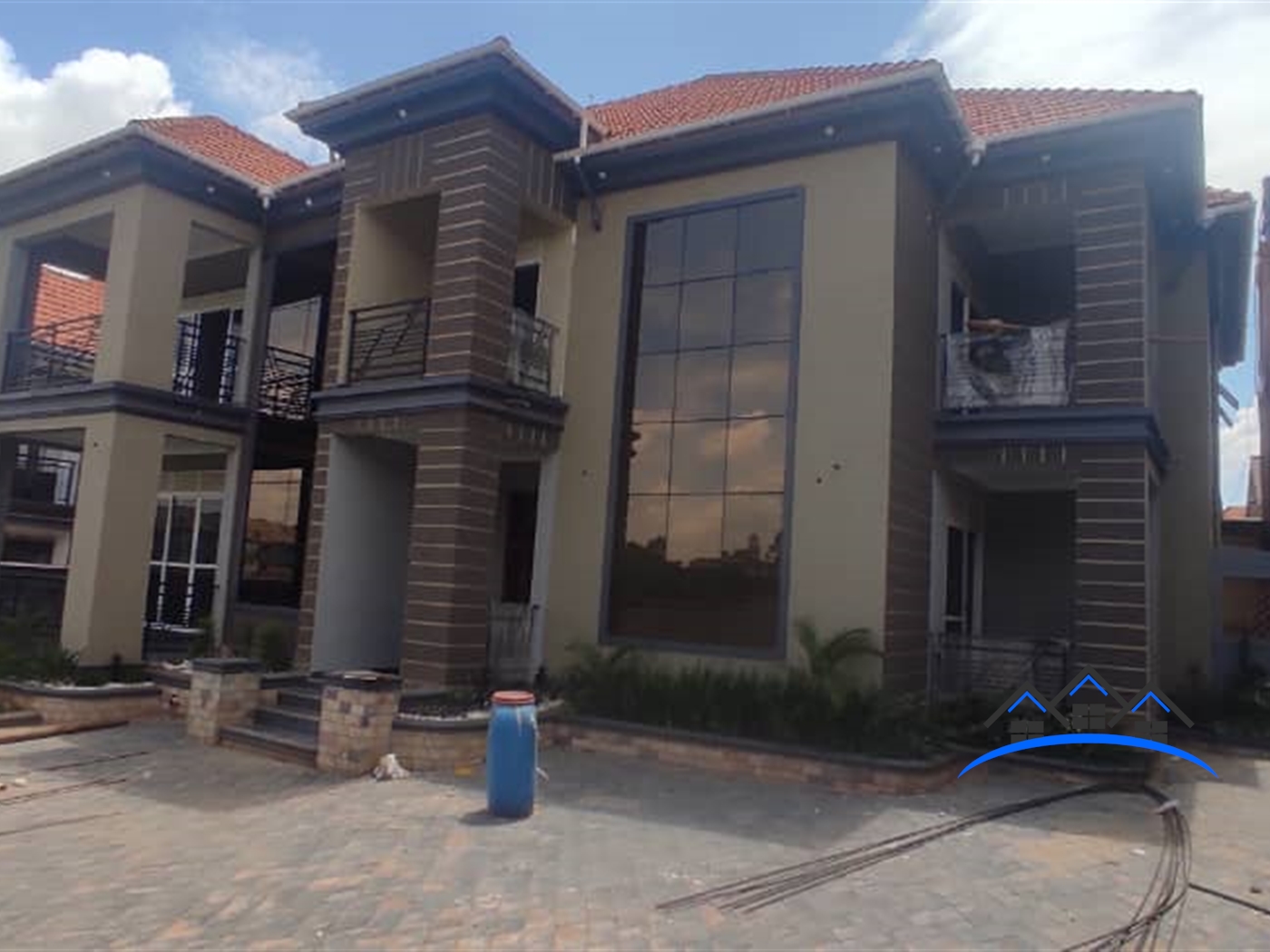 Mansion for sale in Kulambilo Kampala