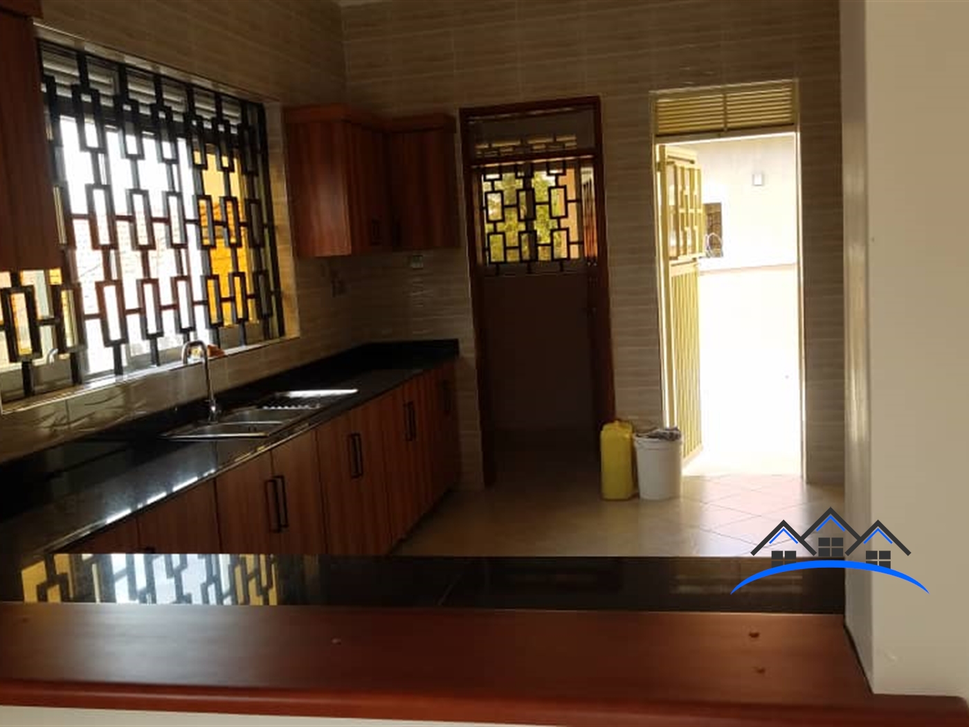 Bungalow for sale in Akright Wakiso