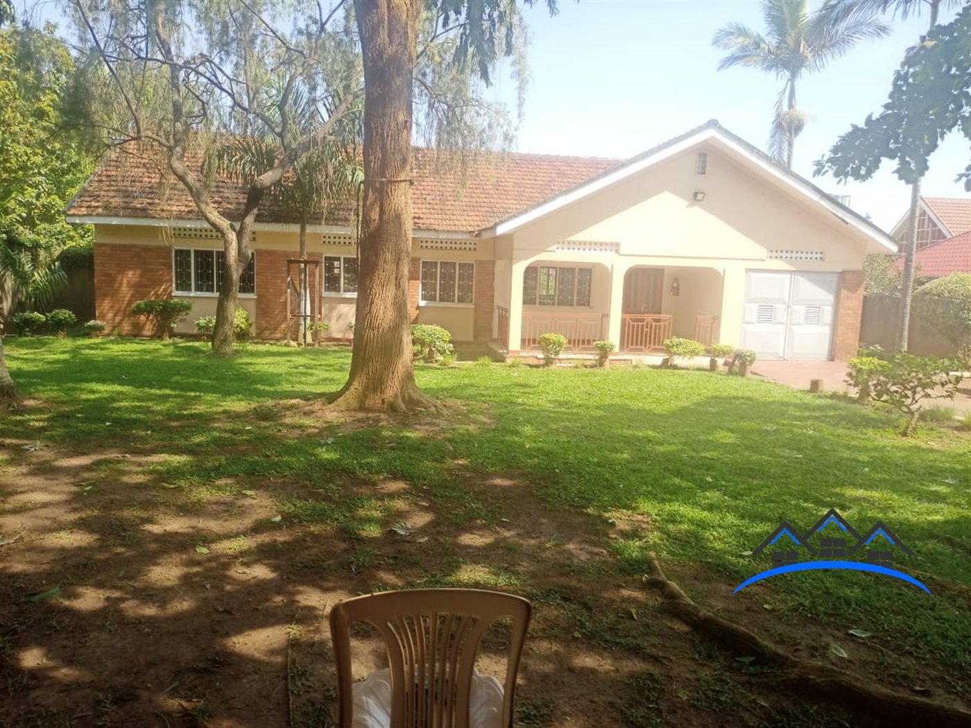 Bungalow for sale in Luzira Kampala