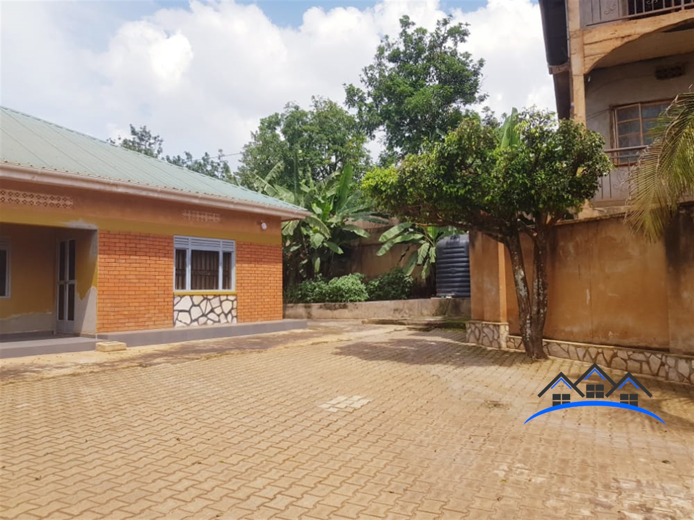 Apartment block for sale in Kanyanya Kampala