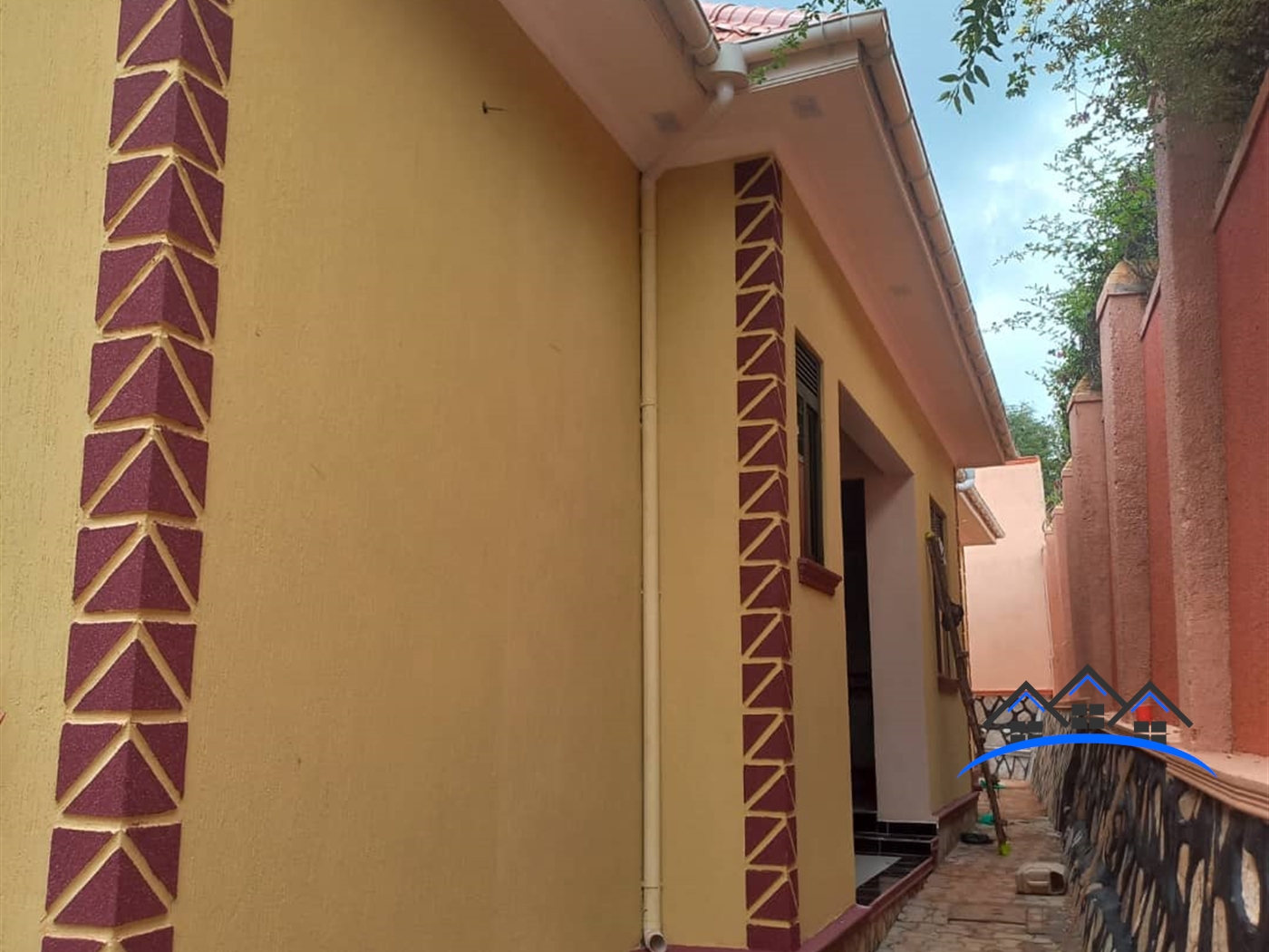 Bungalow for sale in Kitende Wakiso