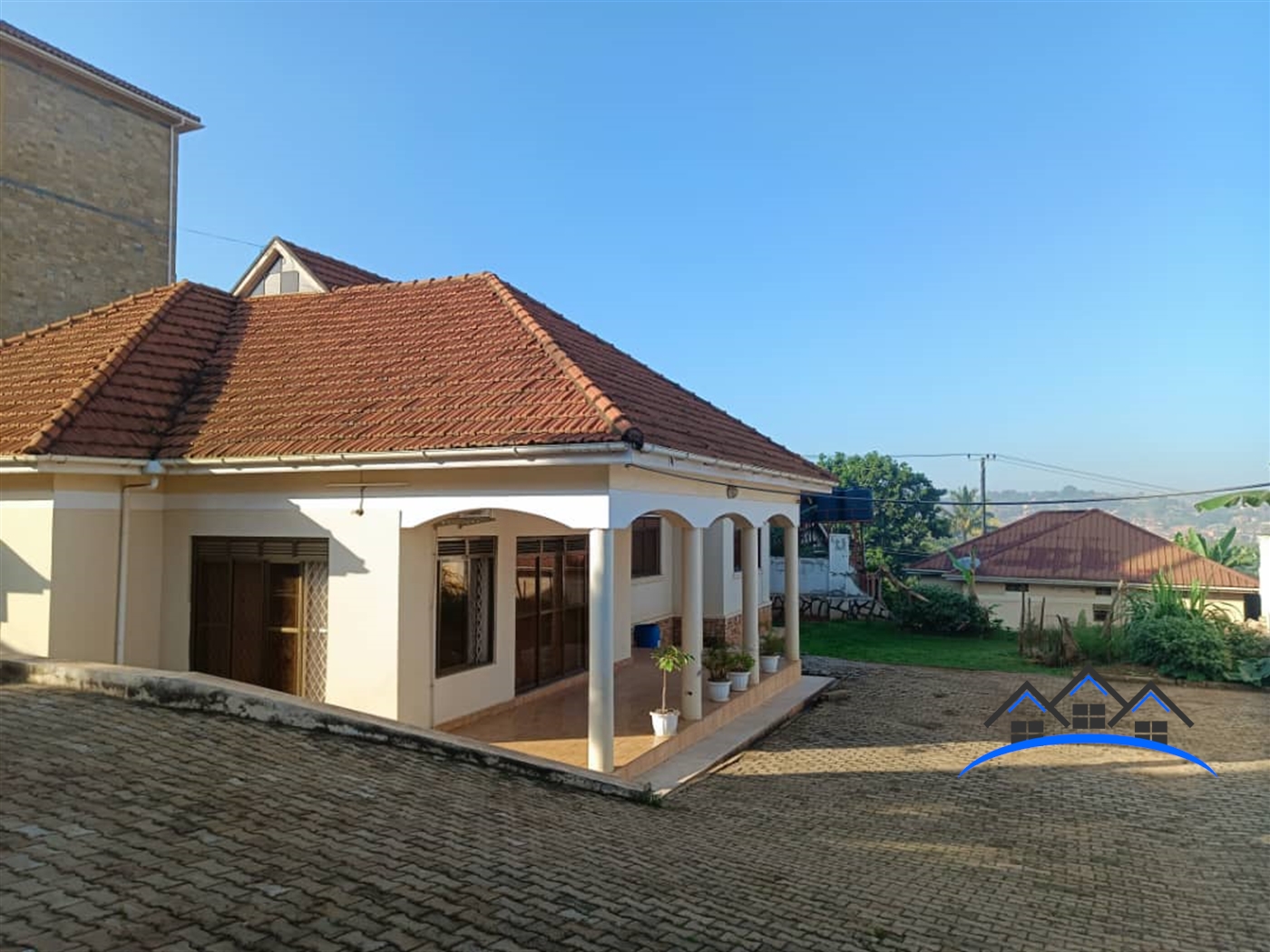 Bungalow for sale in Munyonyo Kampala