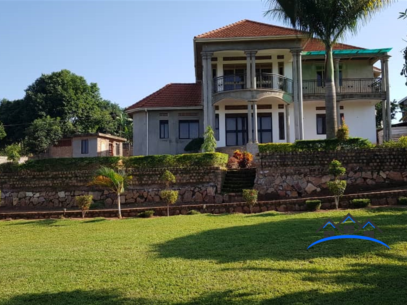 Mansion for sale in Akright Wakiso