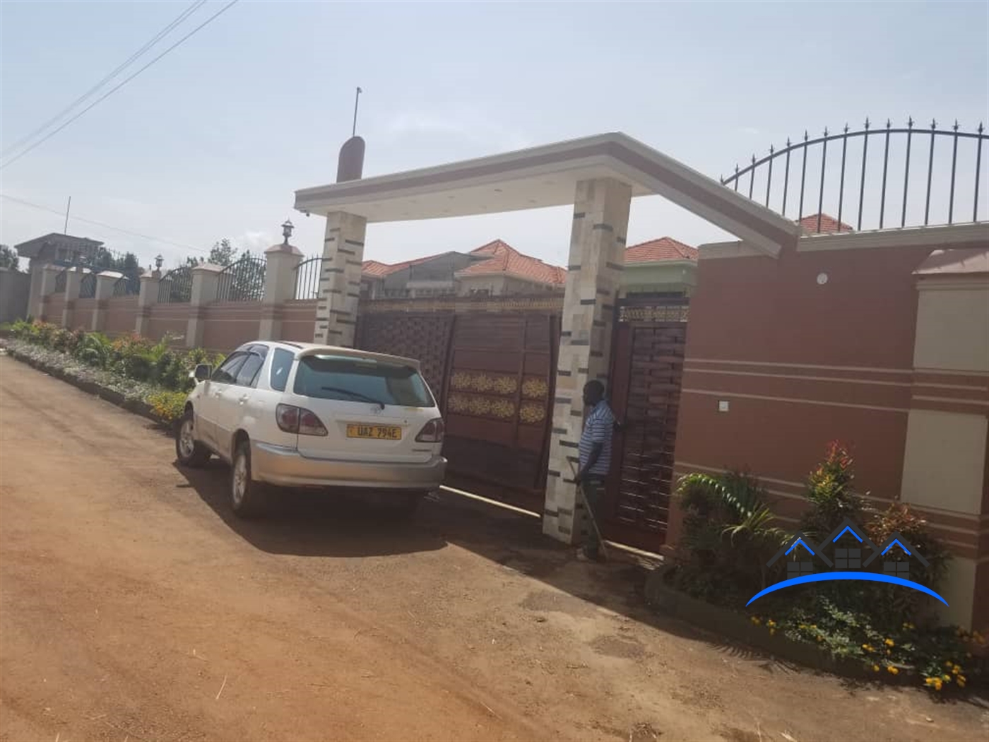 Mansion for sale in Bwebajja Wakiso