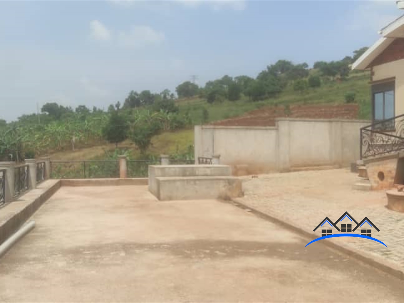 Bungalow for sale in Kitende Wakiso