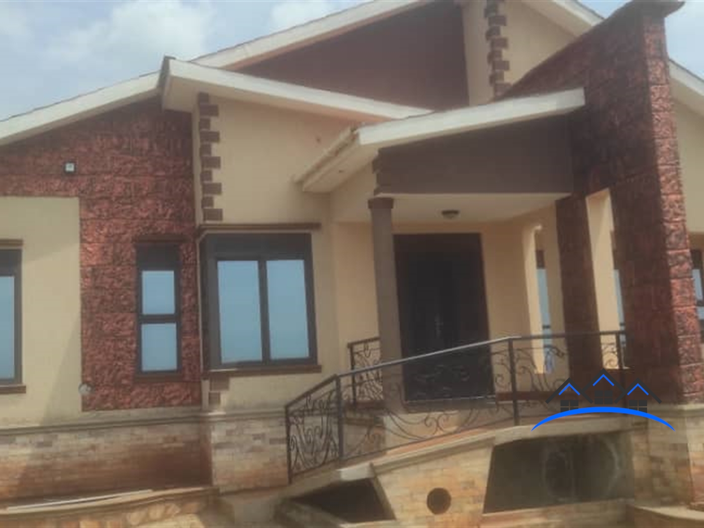 Bungalow for sale in Kitende Wakiso