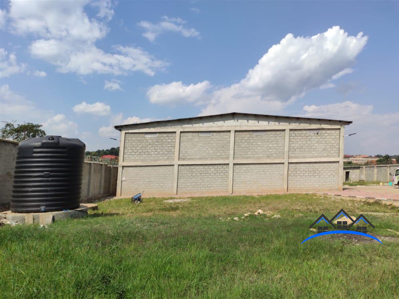 Warehouse for sale in Matugga Wakiso