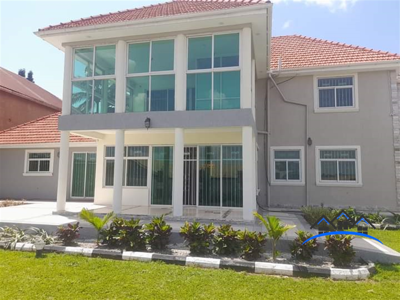 Mansion for sale in Muyenga Kampala