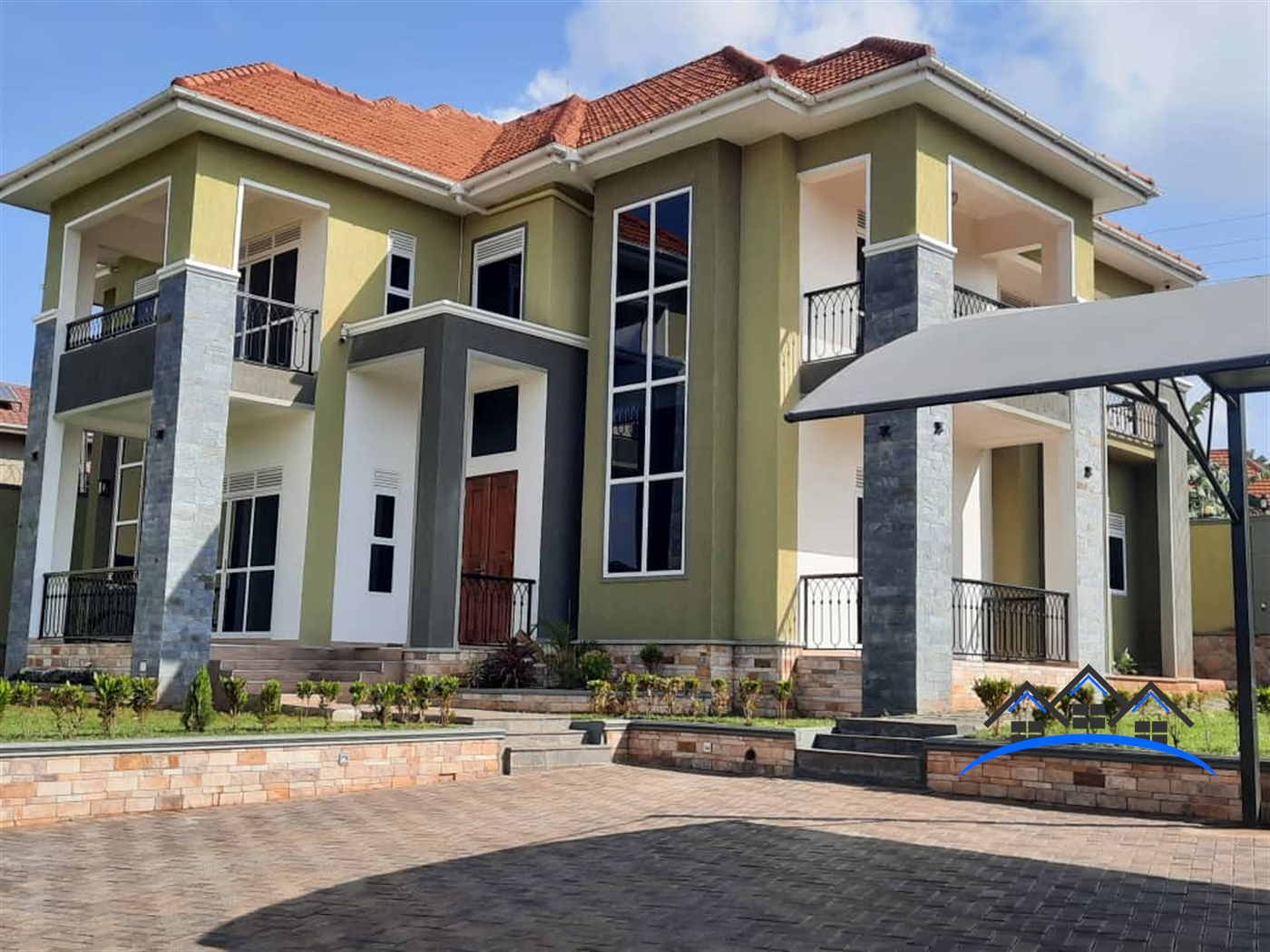 Mansion for sale in Bwebajja Wakiso