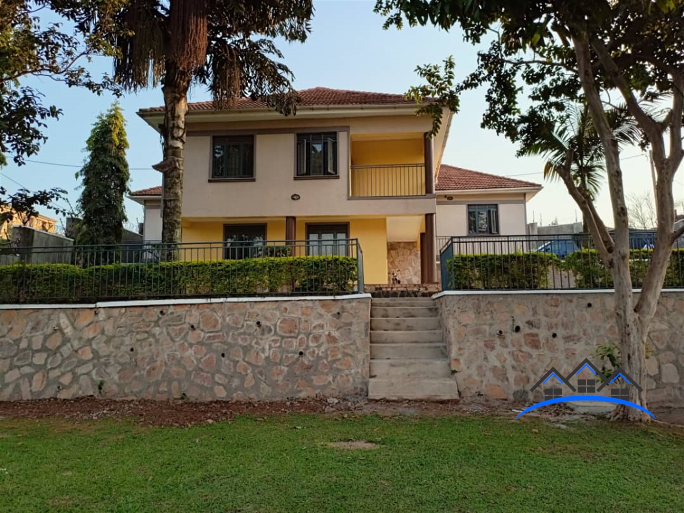 Mansion for sale in Naalya Wakiso