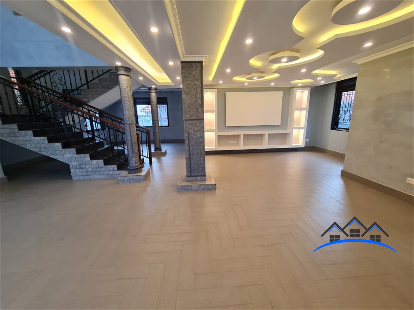 Mansion for sale in Akright Wakiso