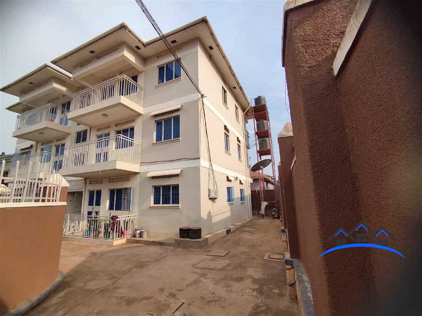 Apartment for sale in Kiwaatule Kampala