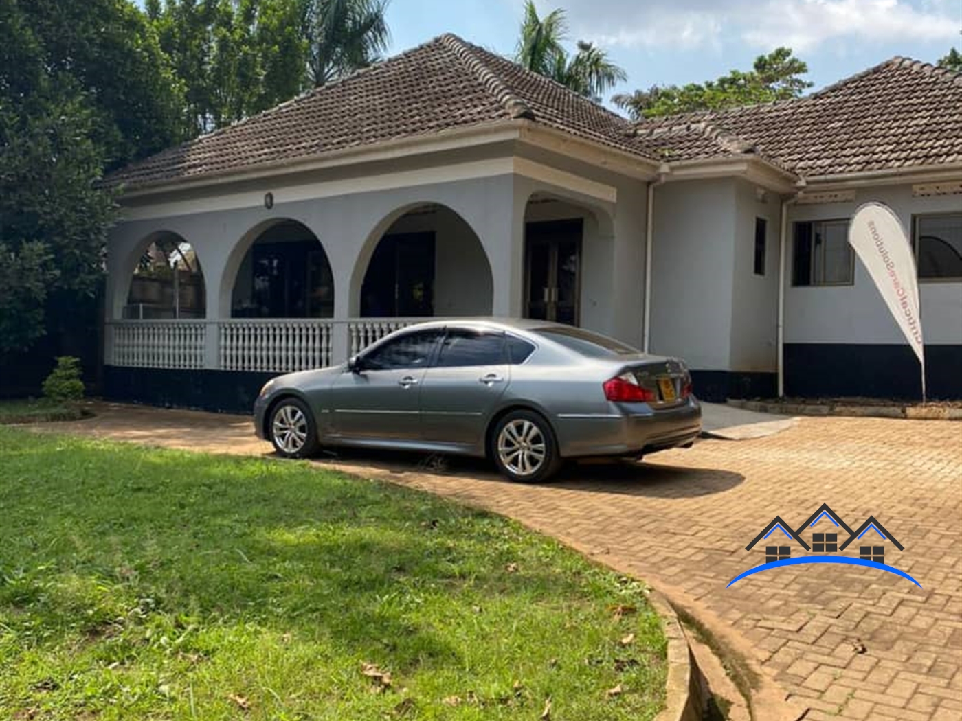 Bungalow for sale in Muyenga Kampala