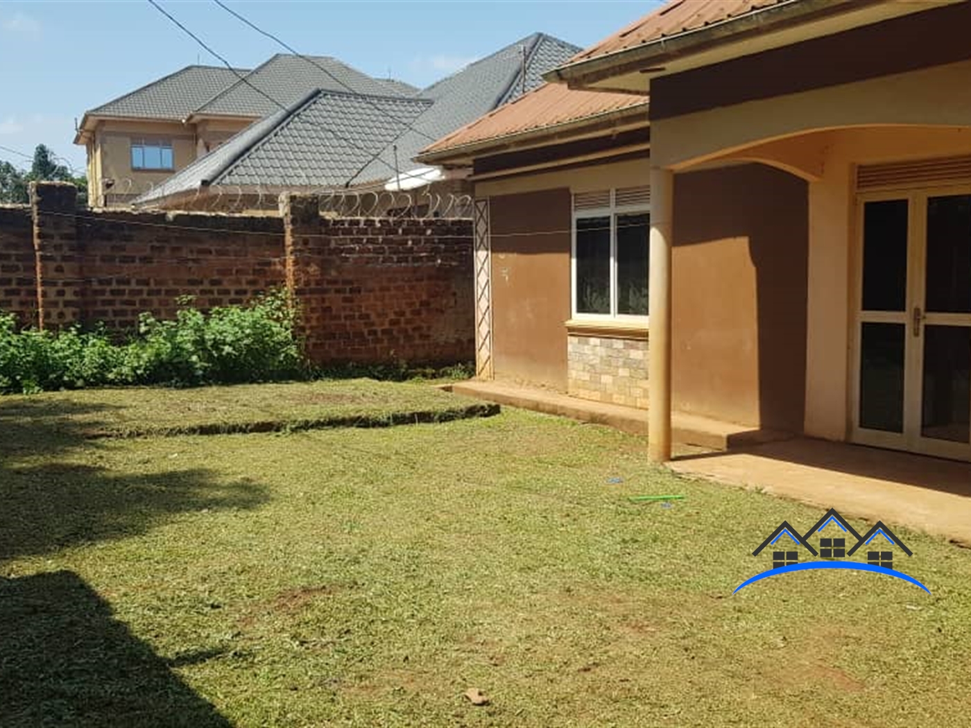 Bungalow for sale in Kitende Wakiso