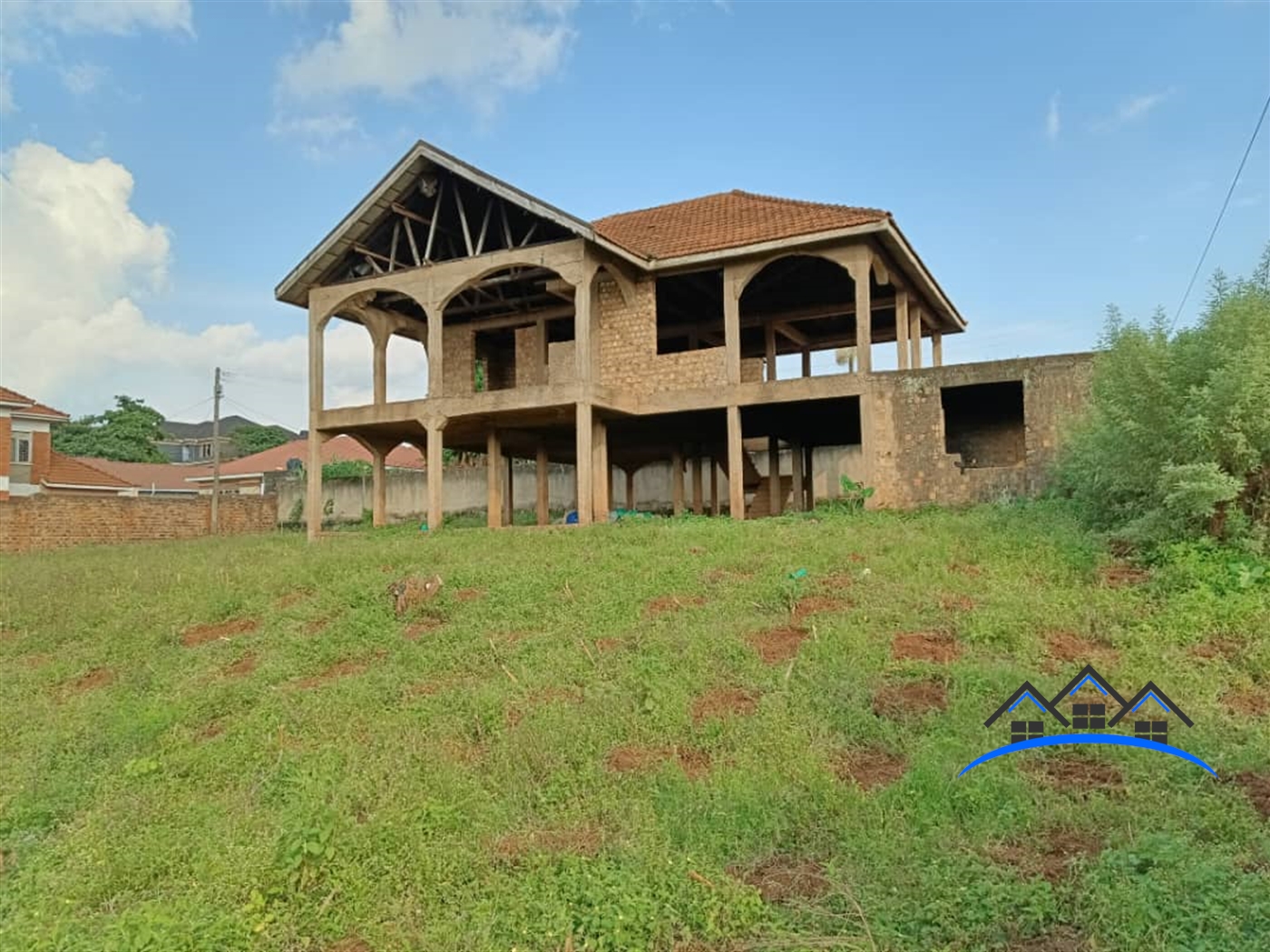 Shell House for sale in Kisaasi Kampala