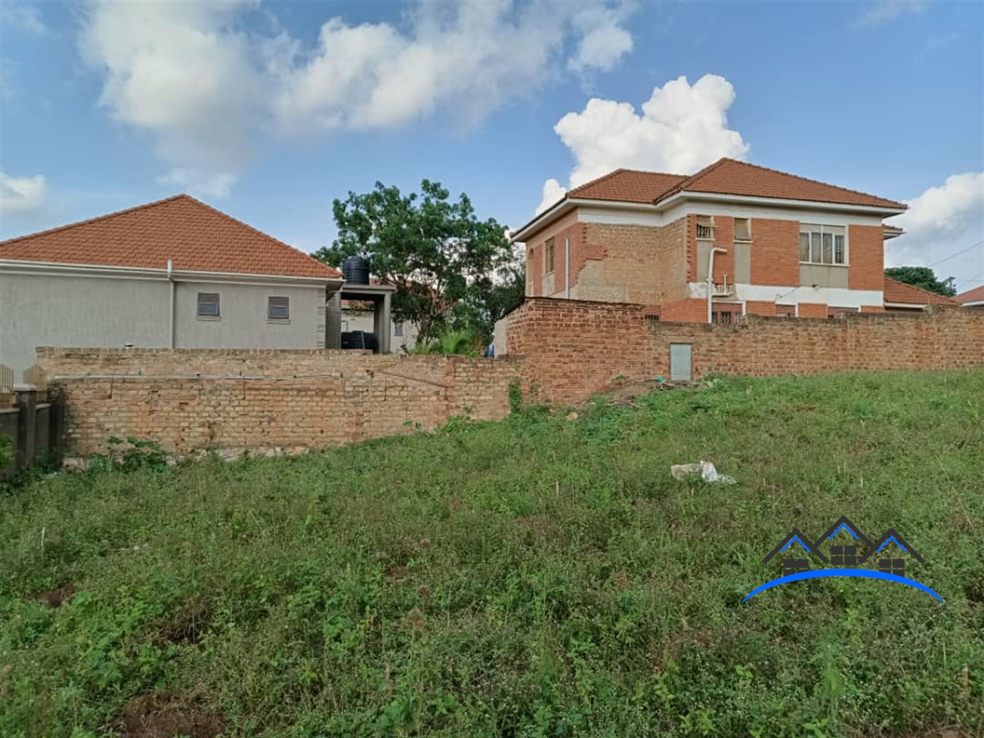 Shell House for sale in Kisaasi Kampala