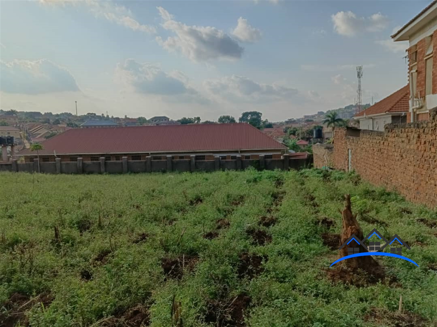 Shell House for sale in Kisaasi Kampala