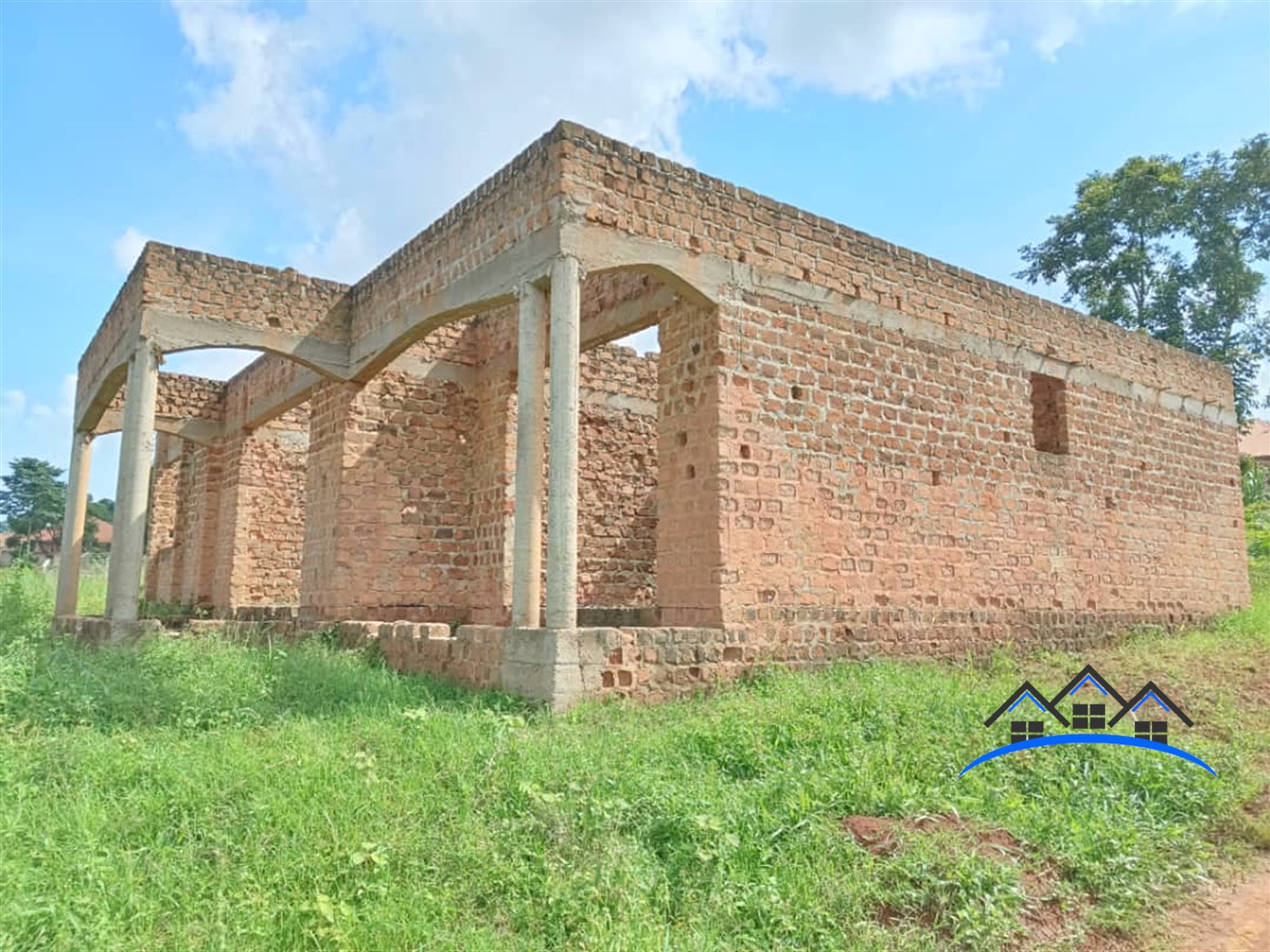 Shell House for sale in Namubiru Mukono