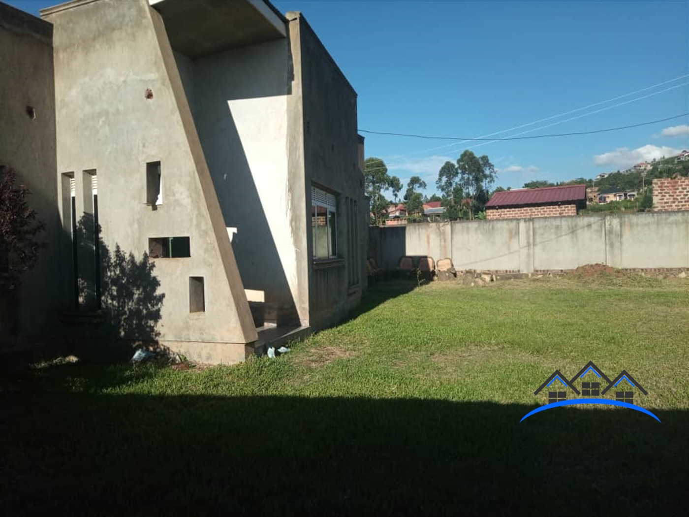 Storeyed house for sale in Nansana Wakiso