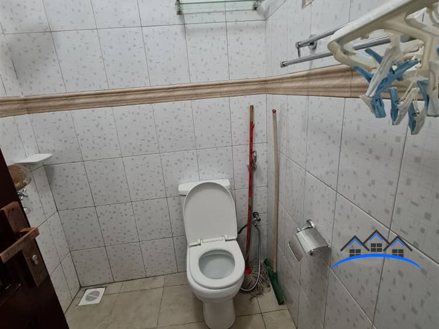 Bathroom (Toilet)