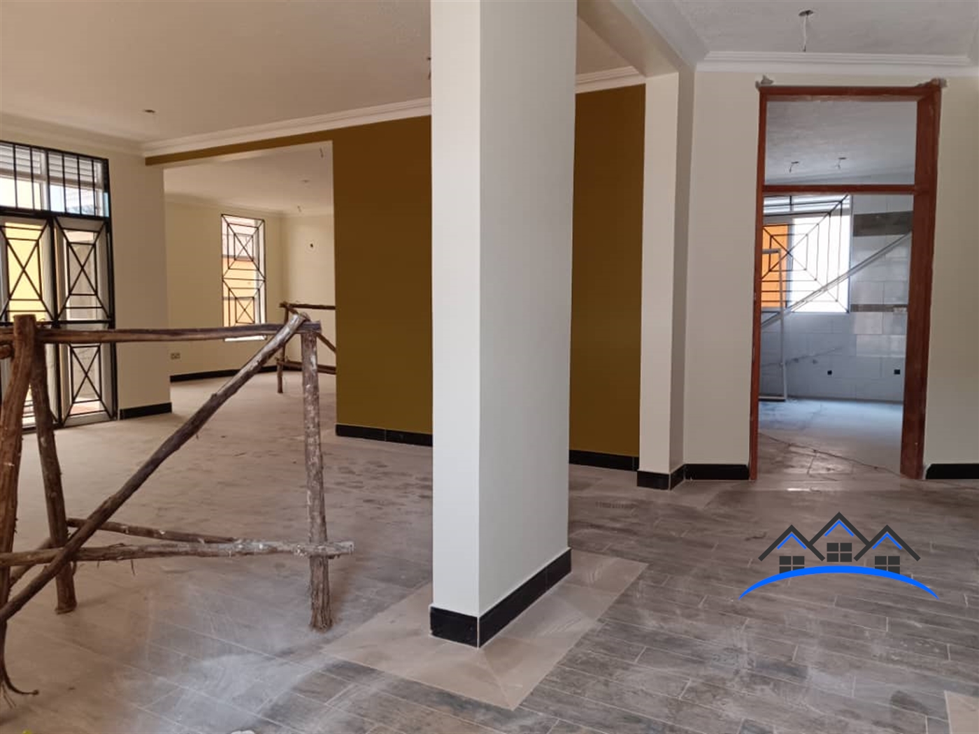 Mansion for sale in Kira Wakiso