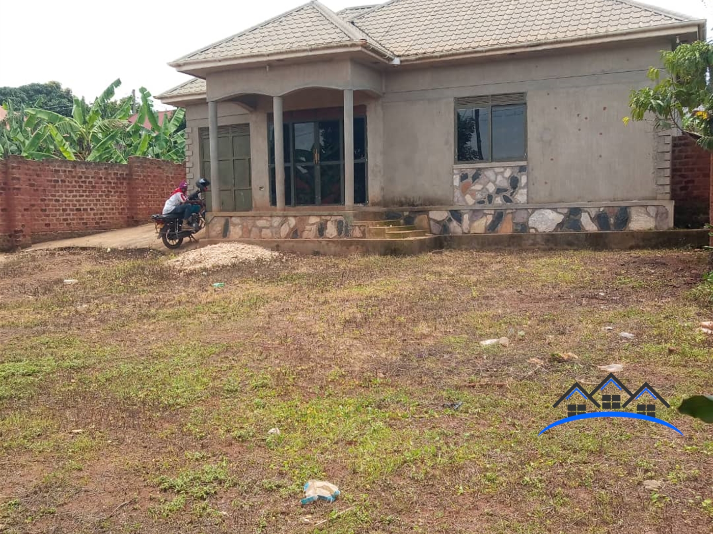 Bungalow for sale in Nakilebe Wakiso