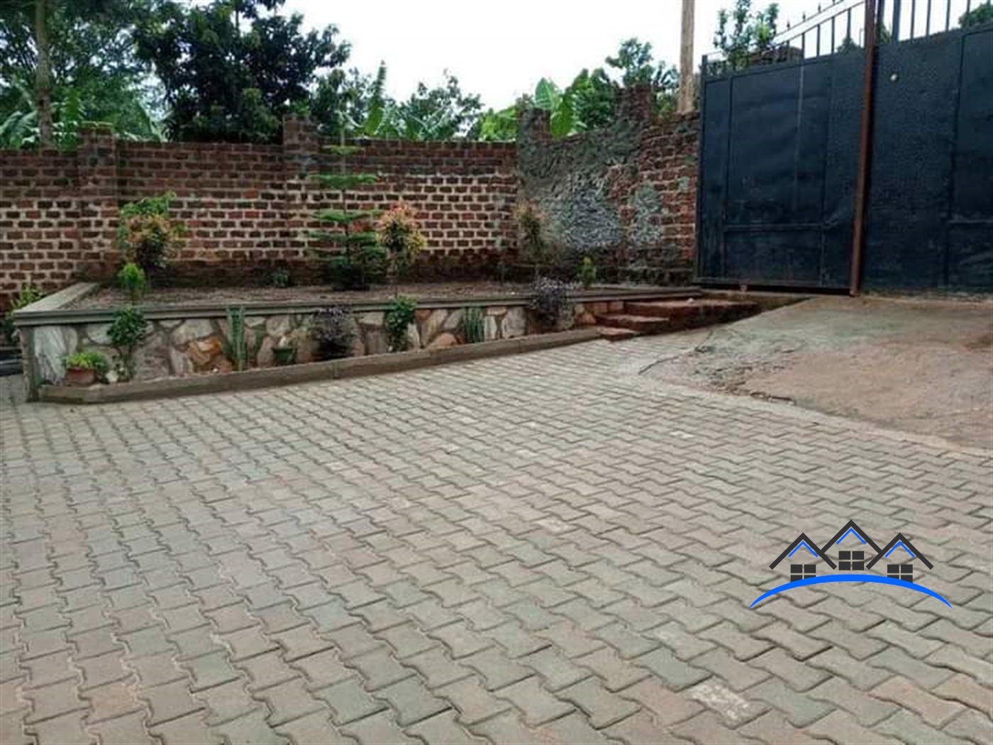 Bungalow for sale in Kitende Wakiso