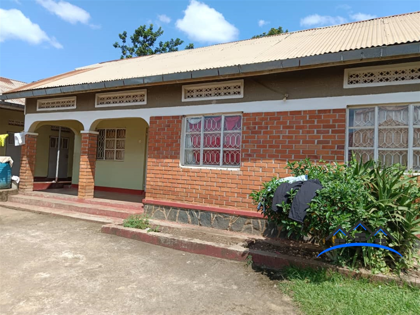 Bungalow for sale in Saza Mukono