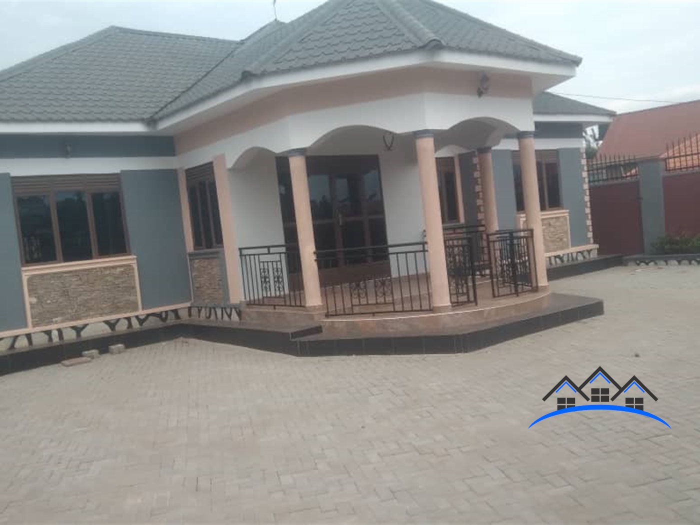 Bungalow for sale in Kiransasa Wakiso