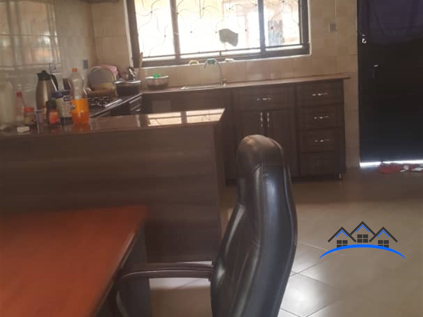 Storeyed house for sale in Kitovu Wakiso