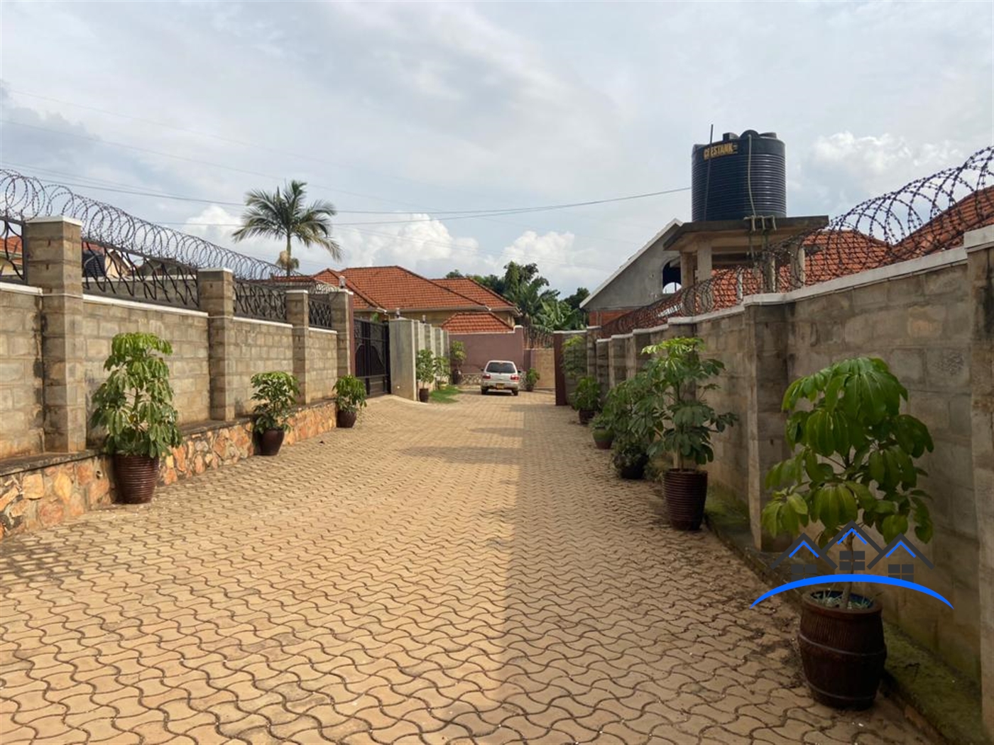 Mansion for sale in Mbalwa Kampala