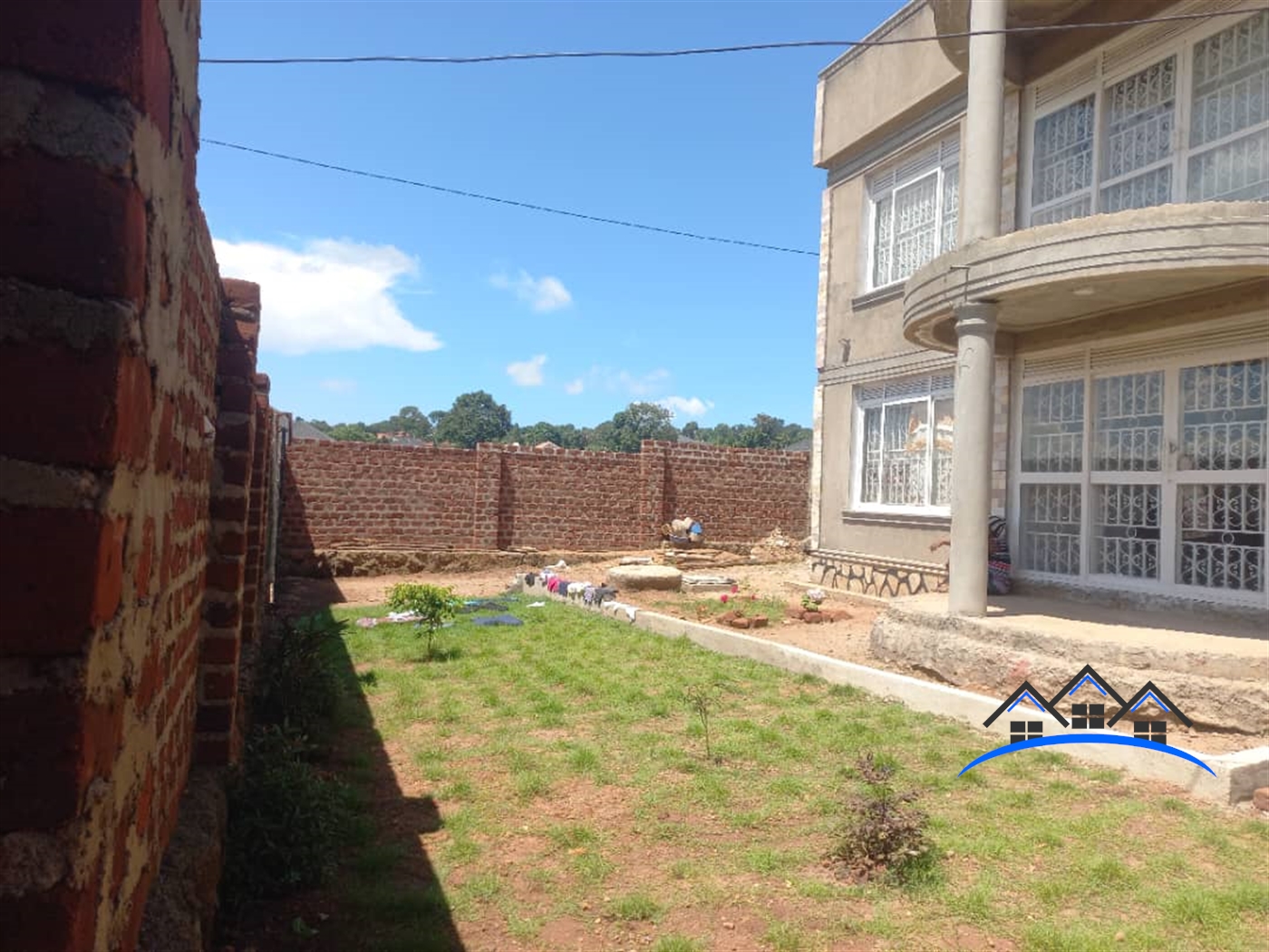 Mansion for sale in Mpala Wakiso