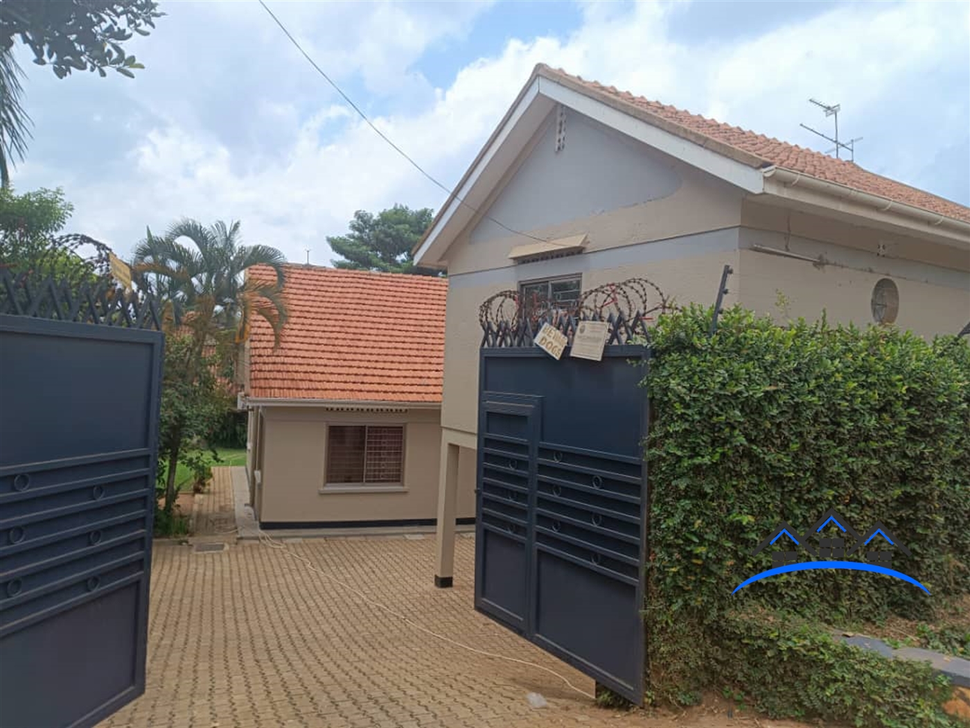 Bungalow for sale in Munyonyo Kampala