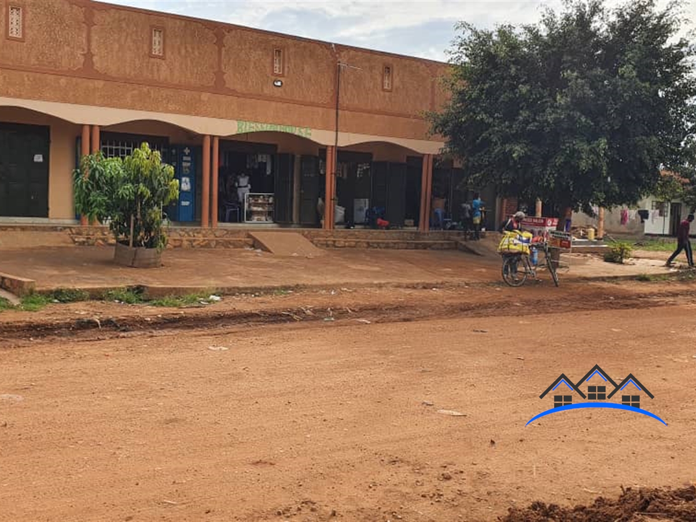 Commercial block for sale in Mukno Mukono