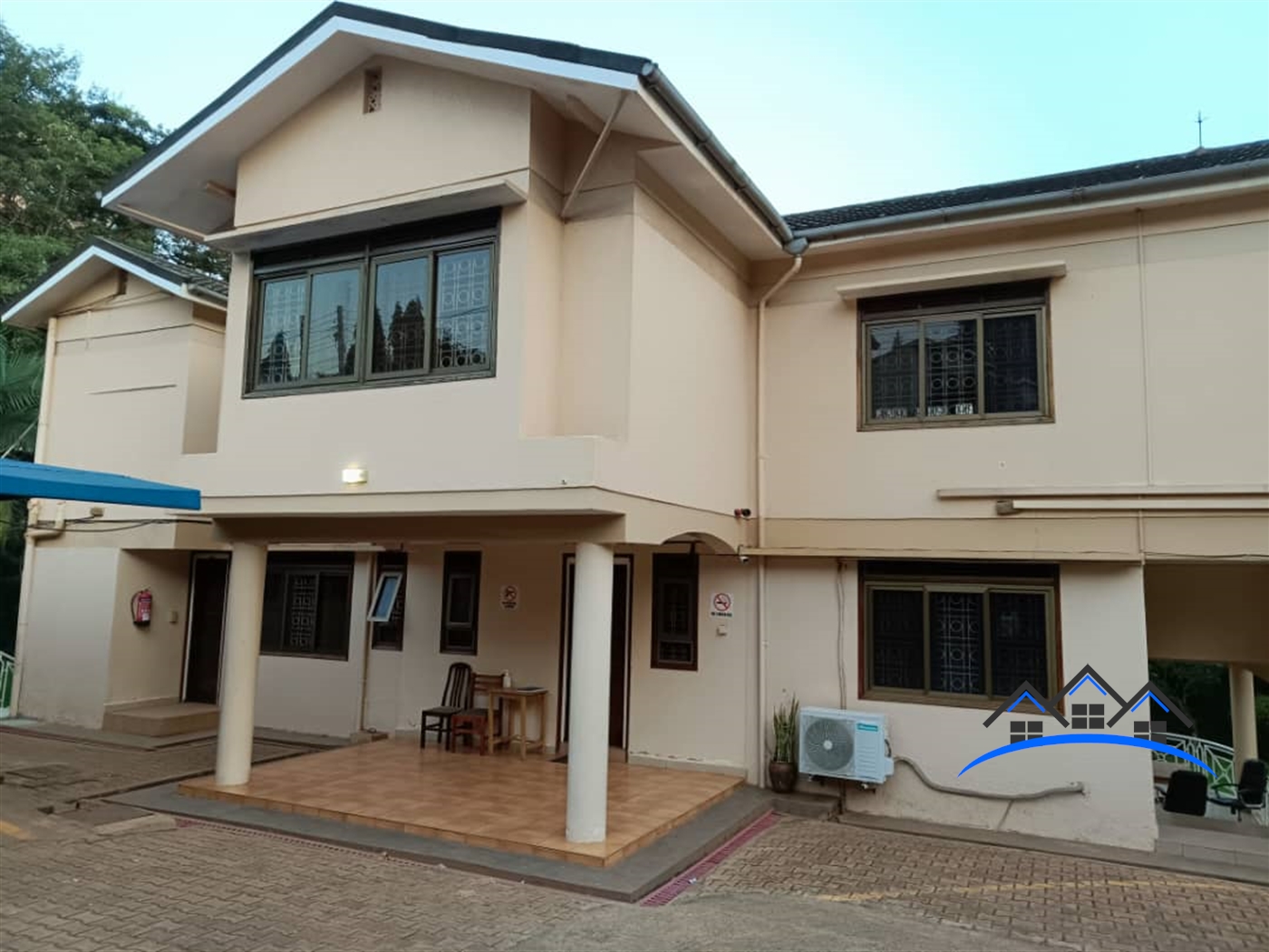 Mansion for sale in Kasenyi Wakiso