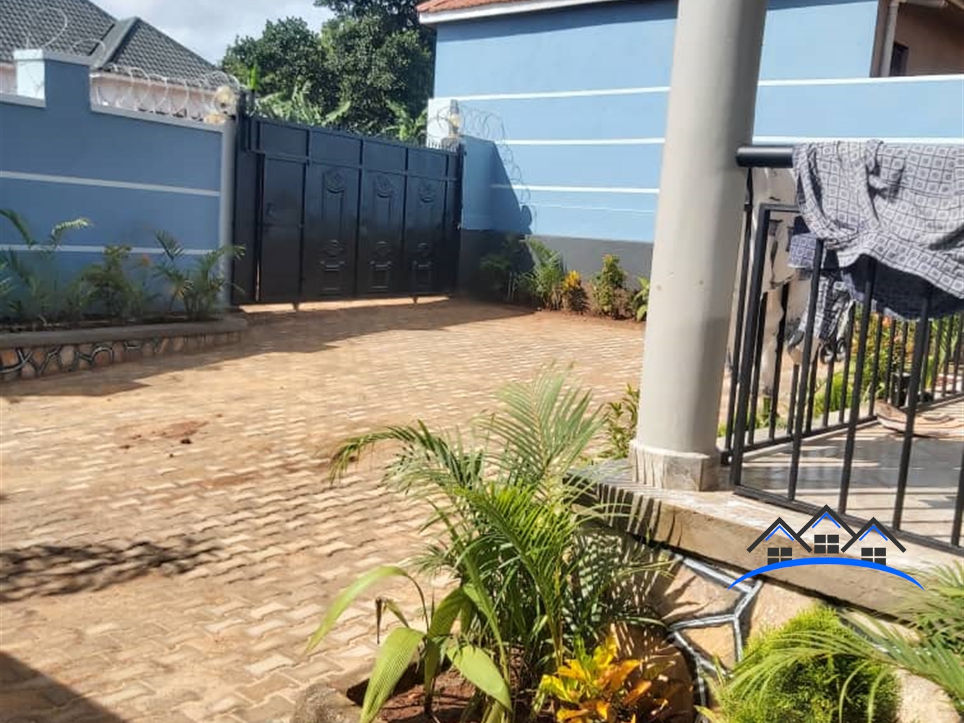 Bungalow for sale in Kitende Wakiso