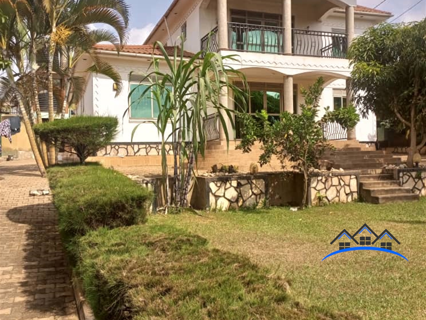 Storeyed house for sale in Matugga Wakiso