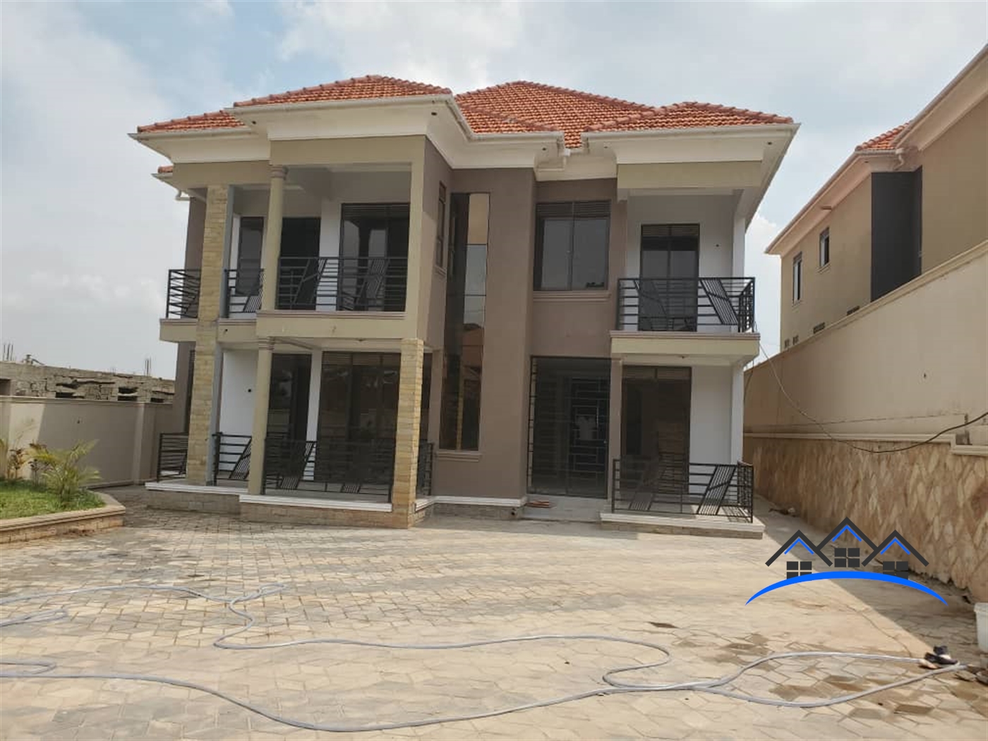 Storeyed house for sale in Kyanja Wakiso