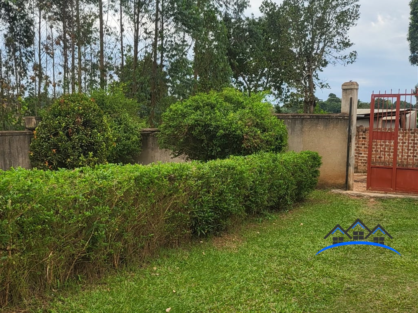 Commercial block for sale in Kavule Wakiso