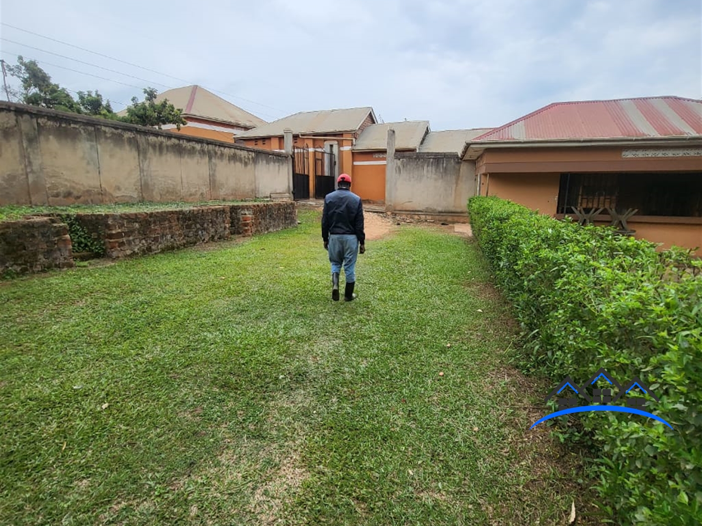 Commercial block for sale in Kavule Wakiso