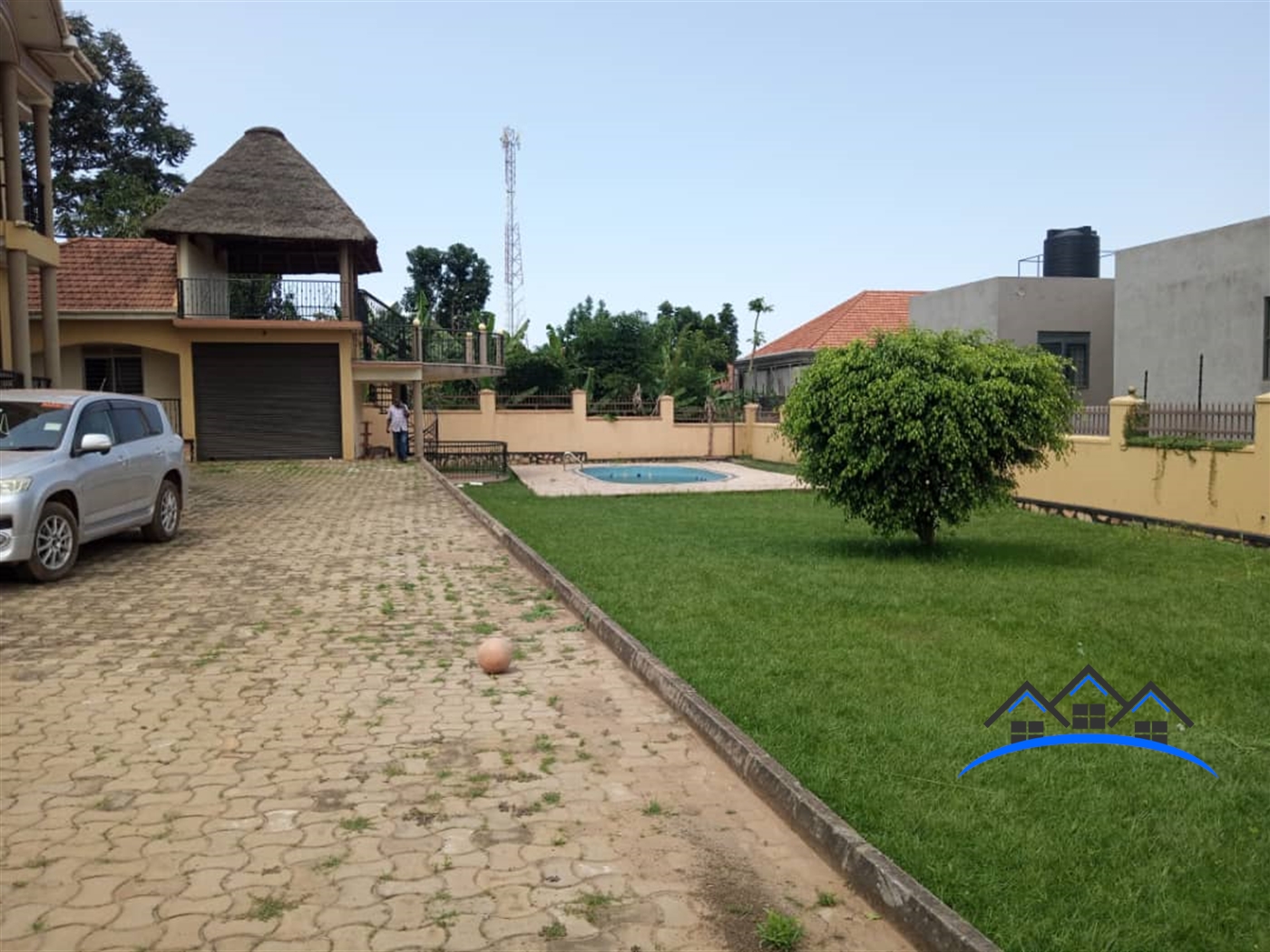 Storeyed house for sale in Munyonyo Kampala