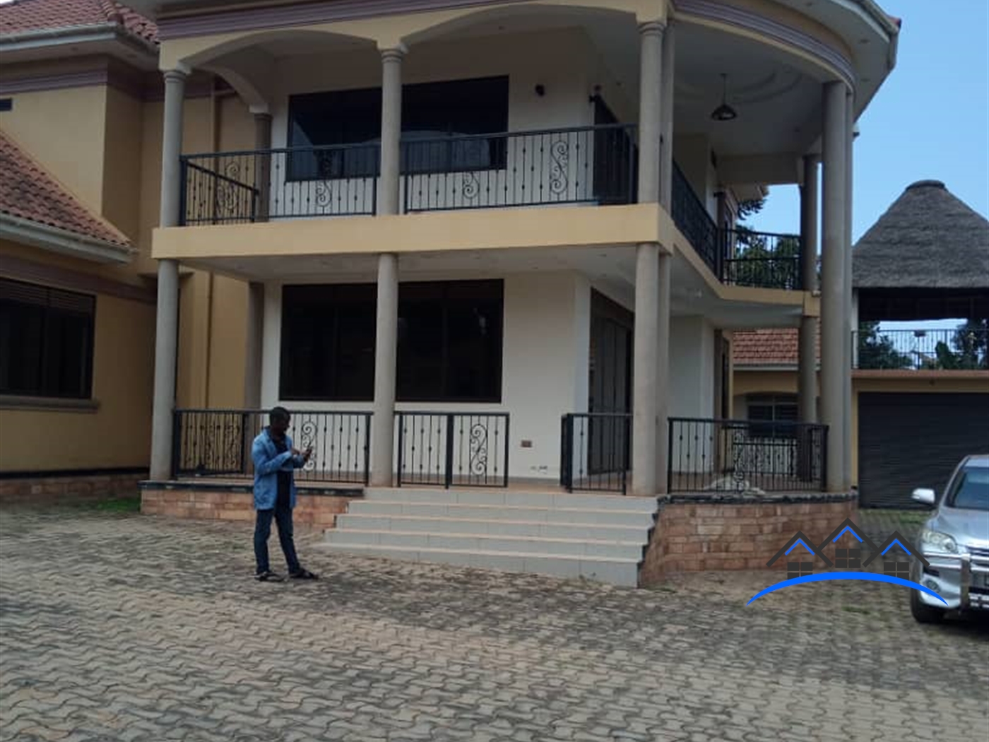 Storeyed house for sale in Munyonyo Kampala