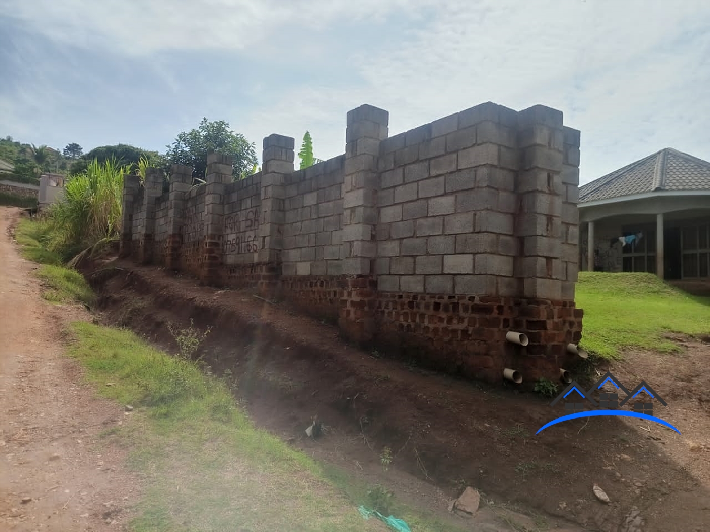 Shell House for sale in Bwebajja Wakiso